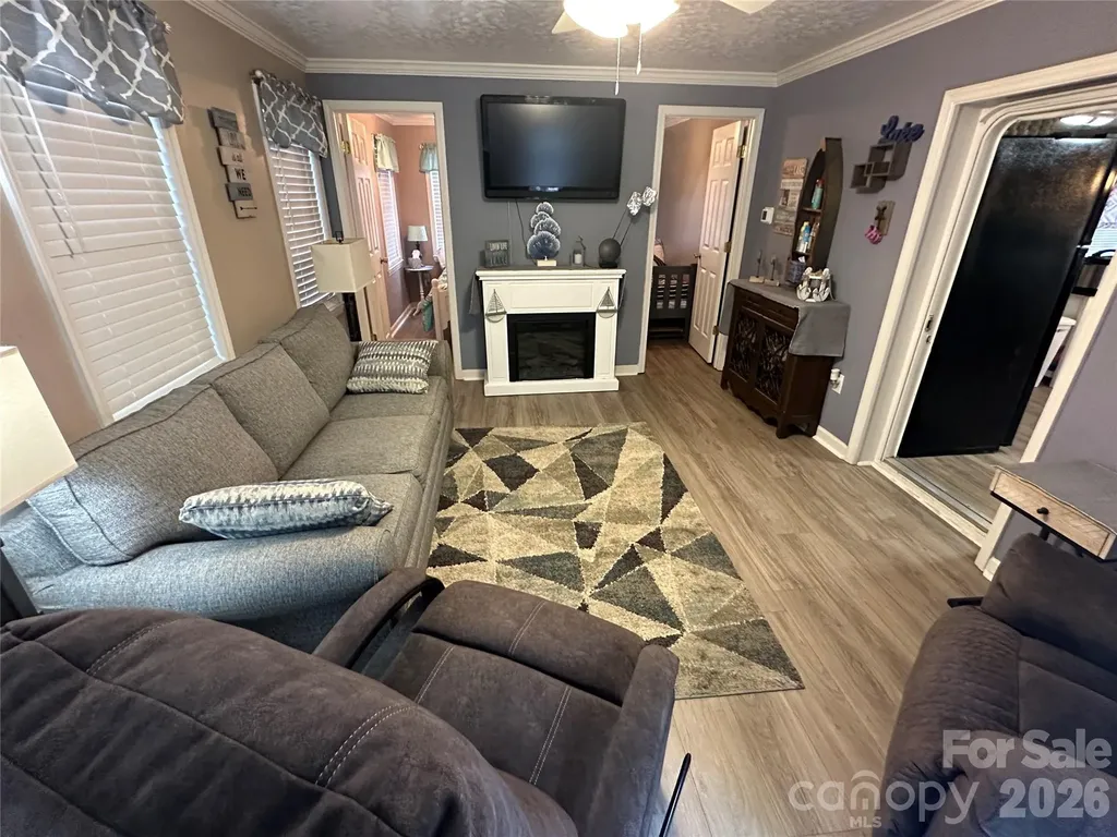 138 Marina Drive New London NC 28127