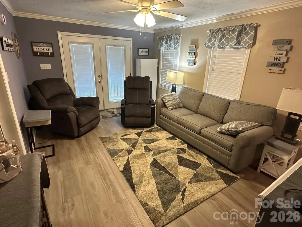 138 Marina Drive New London NC 28127
