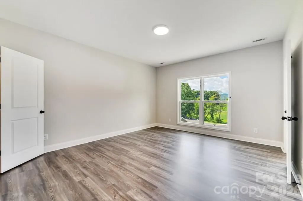 381 Scenic Ridge Circle Franklin NC 28734