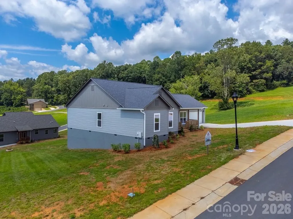 381 Scenic Ridge Circle Franklin NC 28734