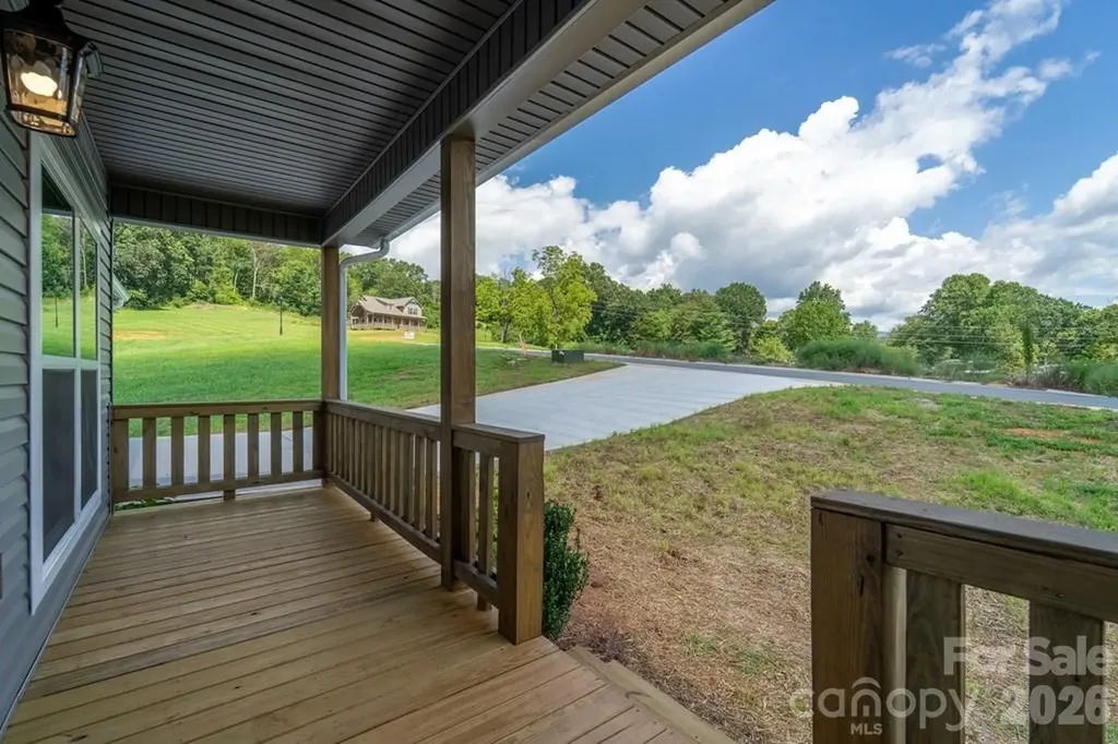 381 Scenic Ridge Circle Franklin NC 28734