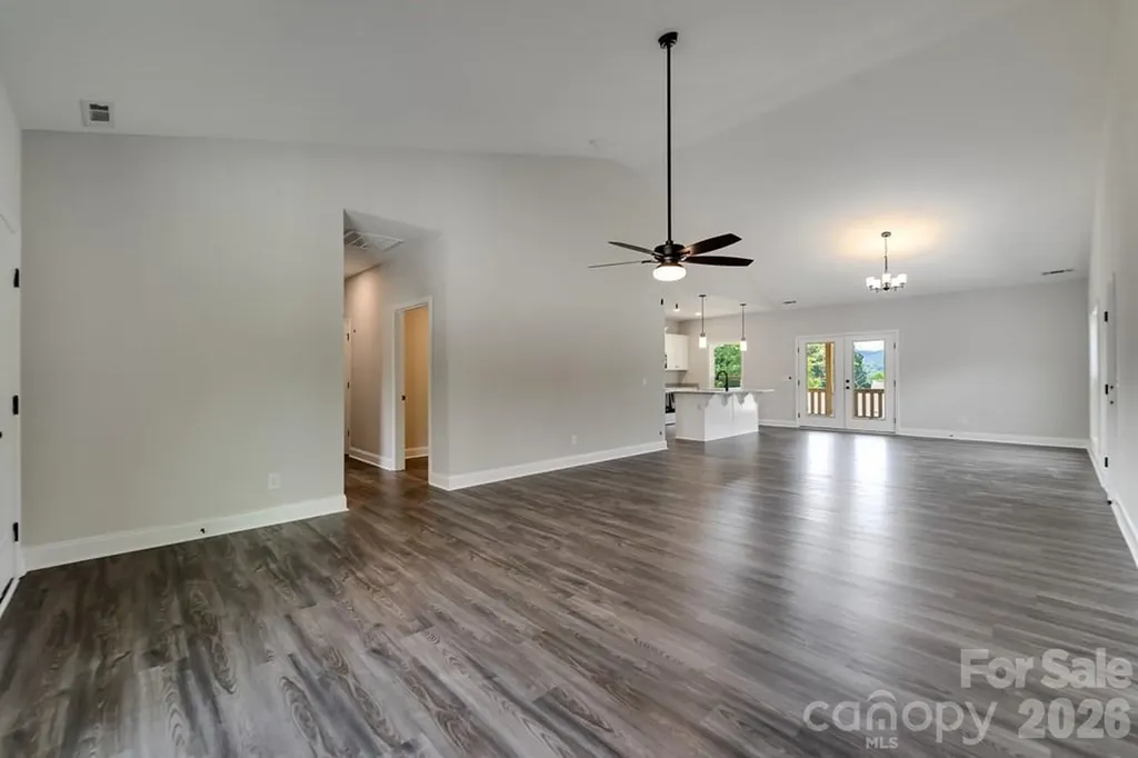 381 Scenic Ridge Circle Franklin NC 28734