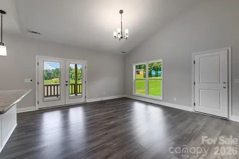 381 Scenic Ridge Circle Franklin NC 28734