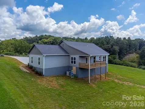 381 Scenic Ridge Circle Franklin NC 28734