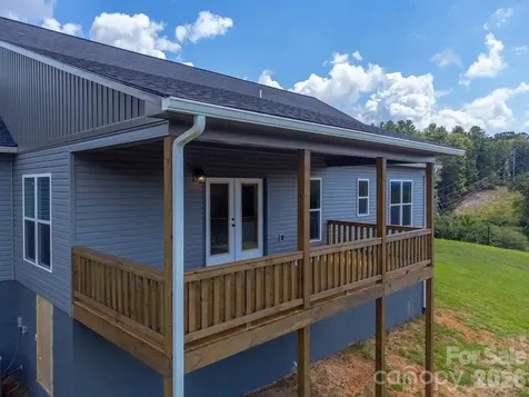 381 Scenic Ridge Circle Franklin NC 28734