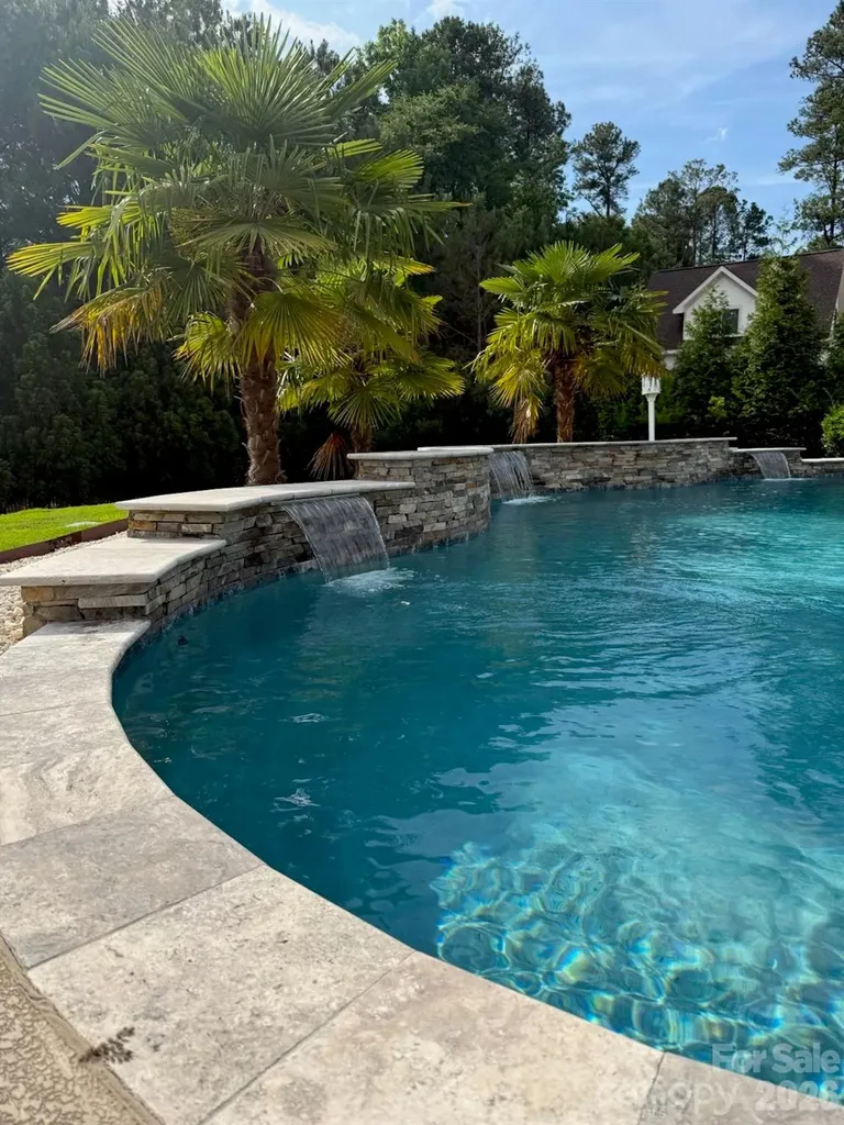 1016 Ladera Drive Waxhaw NC 28173