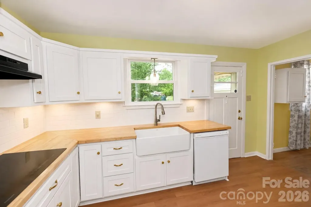 232 Hartness Road Statesville NC 28677