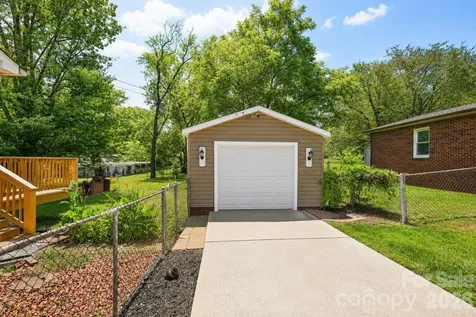 232 Hartness Road Statesville NC 28677