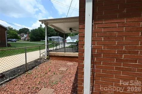 232 Hartness Road Statesville NC 28677