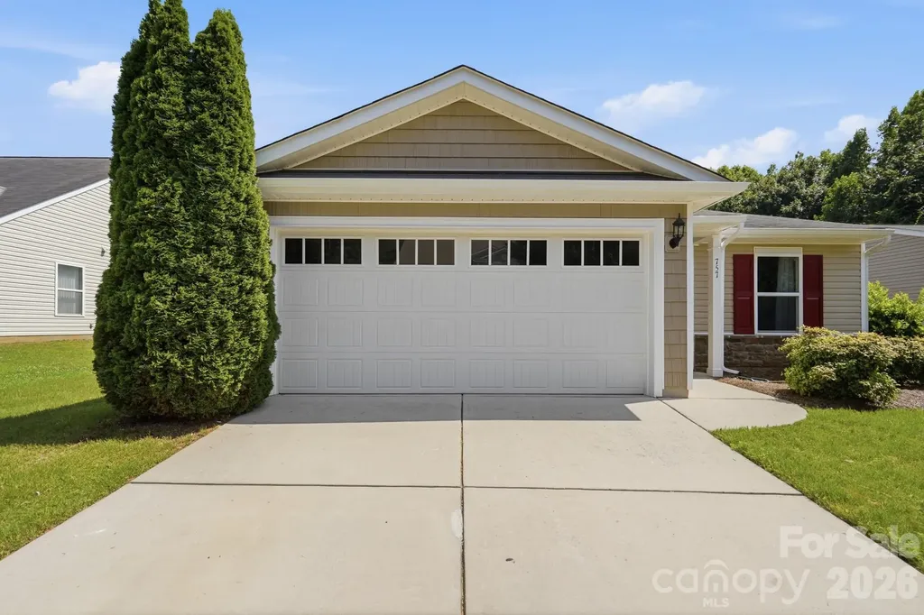 757 Willow Creek Drive Gastonia NC 28054
