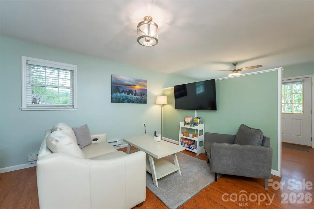 223 Davidson Road Swannanoa NC 28778