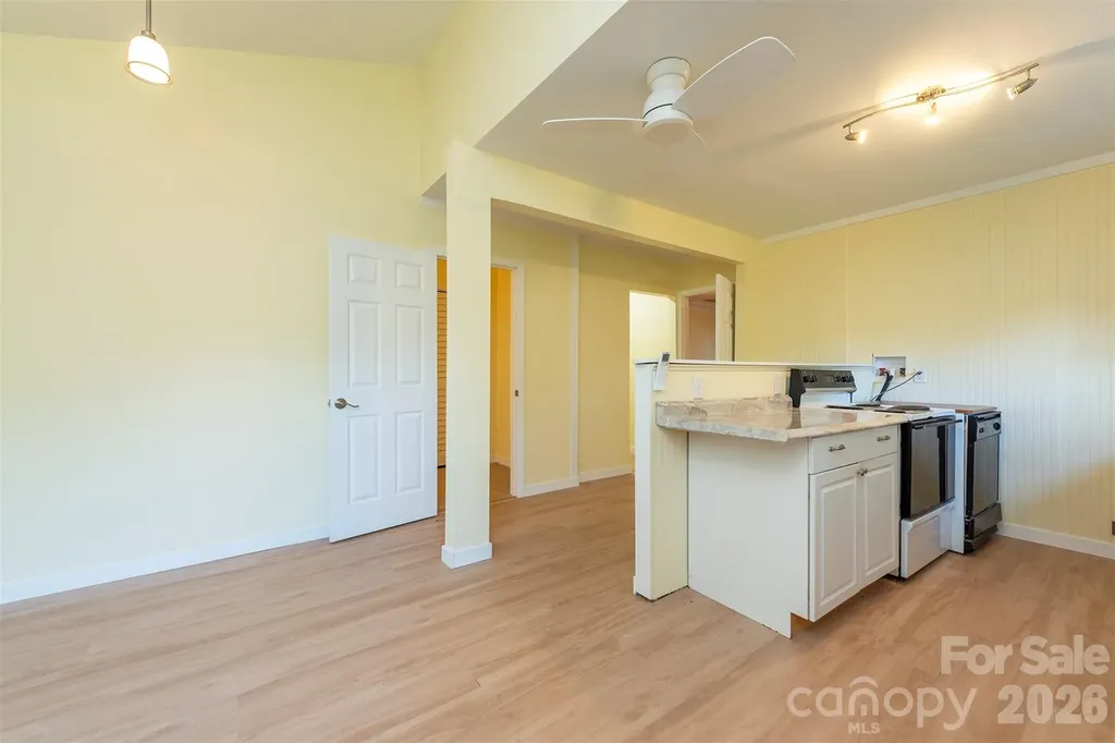 223 Davidson Road Swannanoa NC 28778