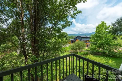 223 Davidson Road Swannanoa NC 28778