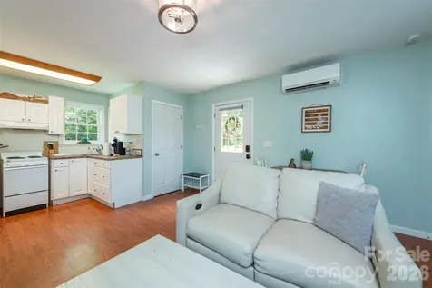223 Davidson Road Swannanoa NC 28778