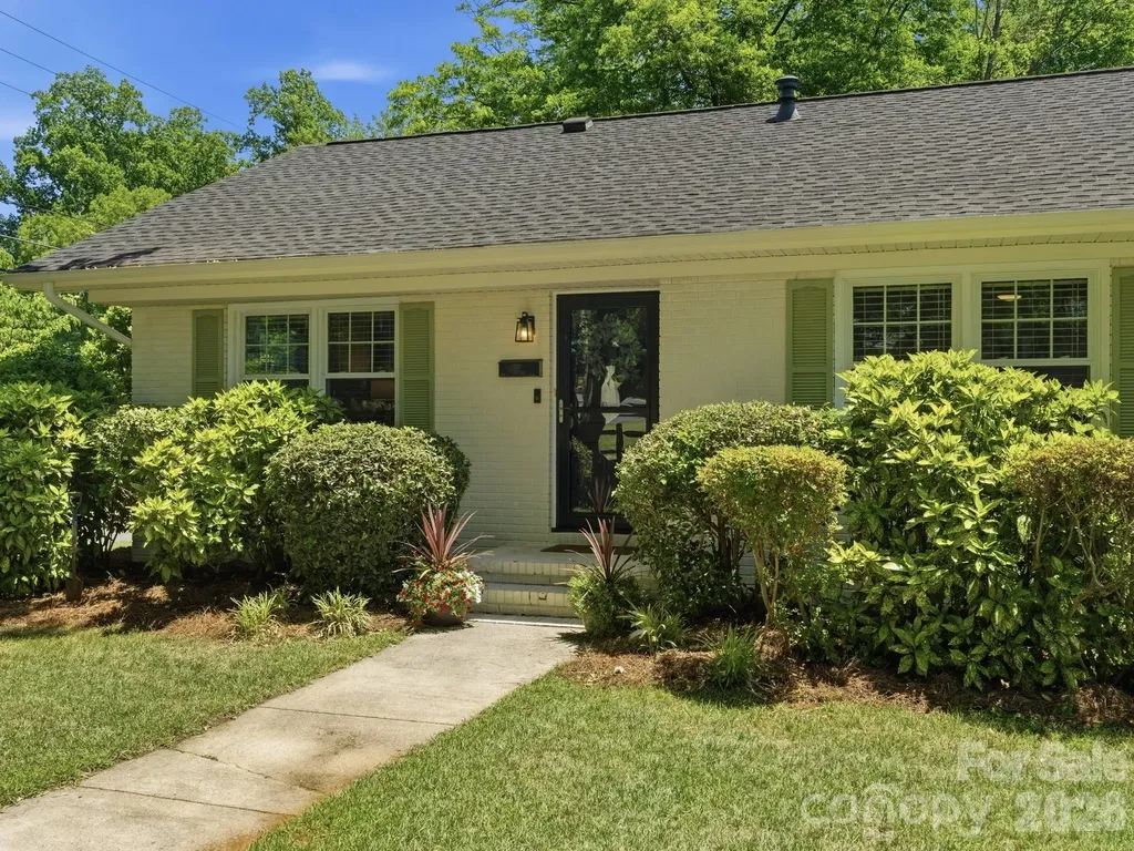 1534 Edgewater Drive Charlotte NC 28210