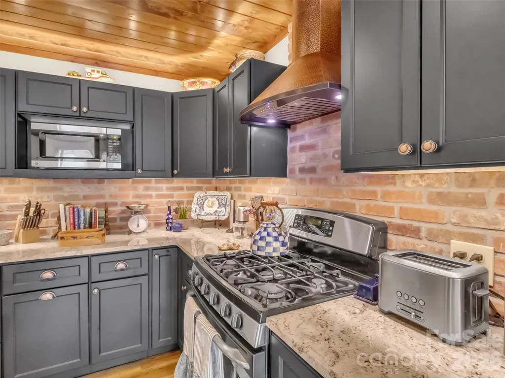 221 Moody Farm Road Maggie Valley NC 28751