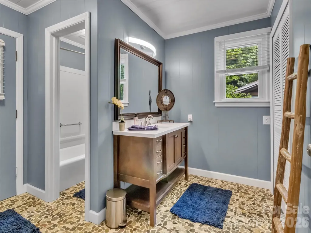 221 Moody Farm Road Maggie Valley NC 28751