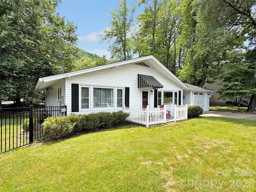 221 Moody Farm Road Maggie Valley NC 28751