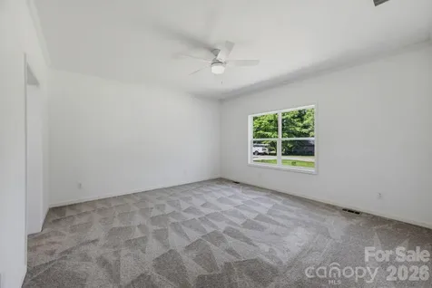 111 Sarah Avenue Newton NC 28658
