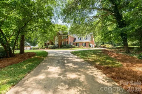 1933 Tara Trail Lancaster SC 29720