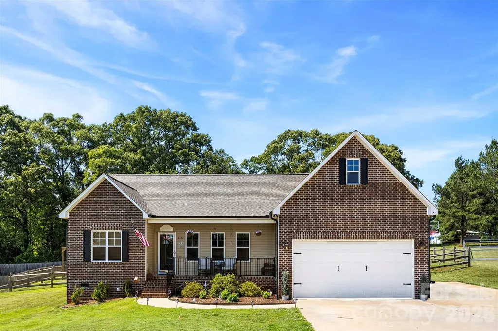 2357 Mintew Circle Lincolnton NC 28092