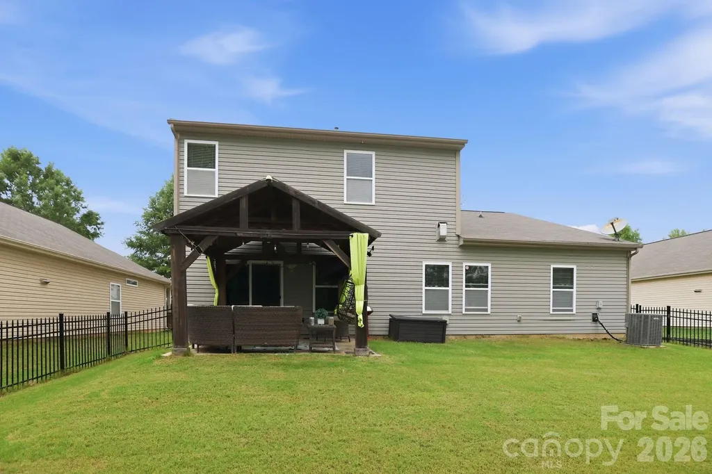 14525 Glenduff Place Charlotte NC 28278