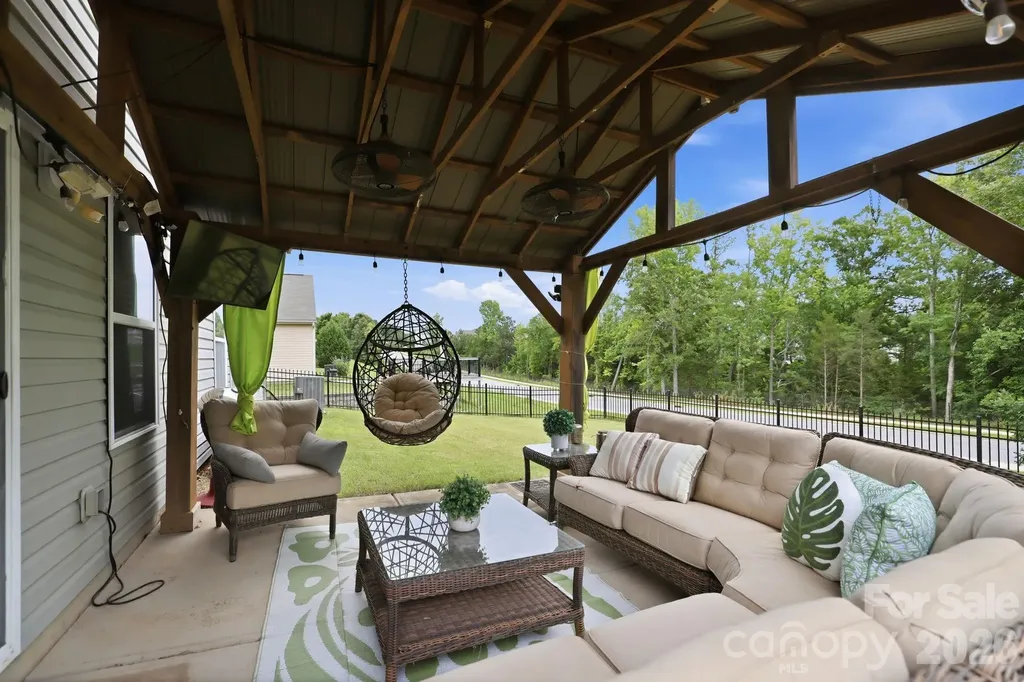 14525 Glenduff Place Charlotte NC 28278