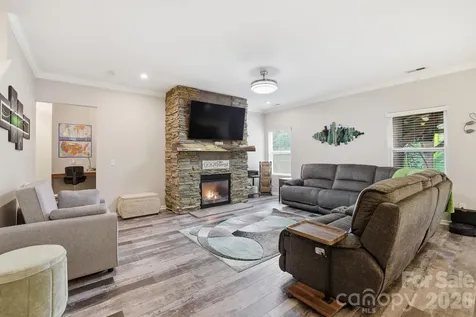 14525 Glenduff Place Charlotte NC 28278
