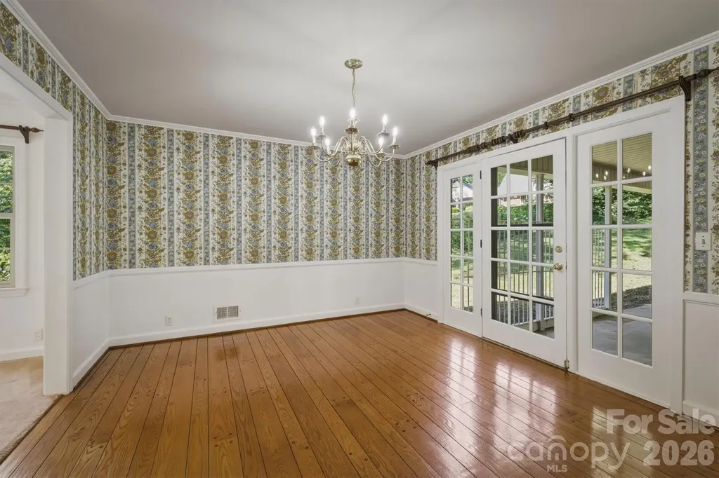 102 Woodland Drive Morganton NC 28655