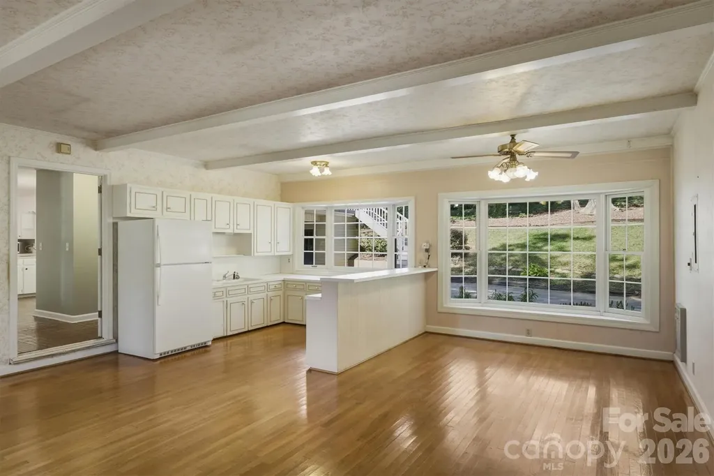 102 Woodland Drive Morganton NC 28655