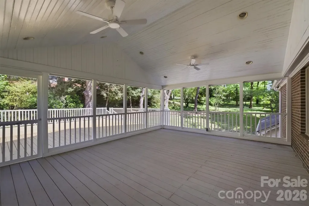 102 Woodland Drive Morganton NC 28655