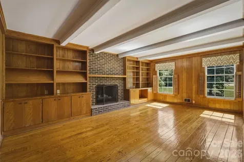 102 Woodland Drive Morganton NC 28655