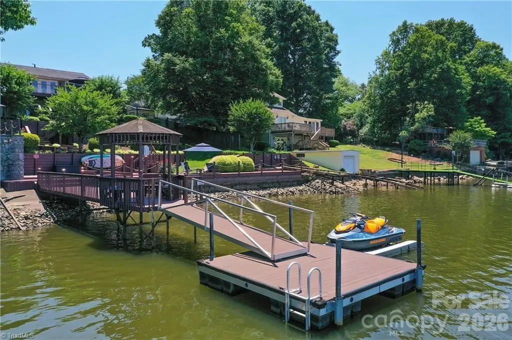 1332 Lake Drive 9 Lexington NC 27292