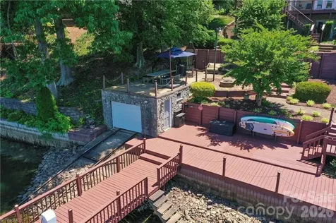 1332 Lake Drive 9 Lexington NC 27292