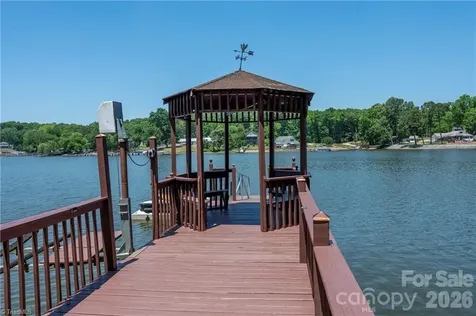 1332 Lake Drive 9 Lexington NC 27292