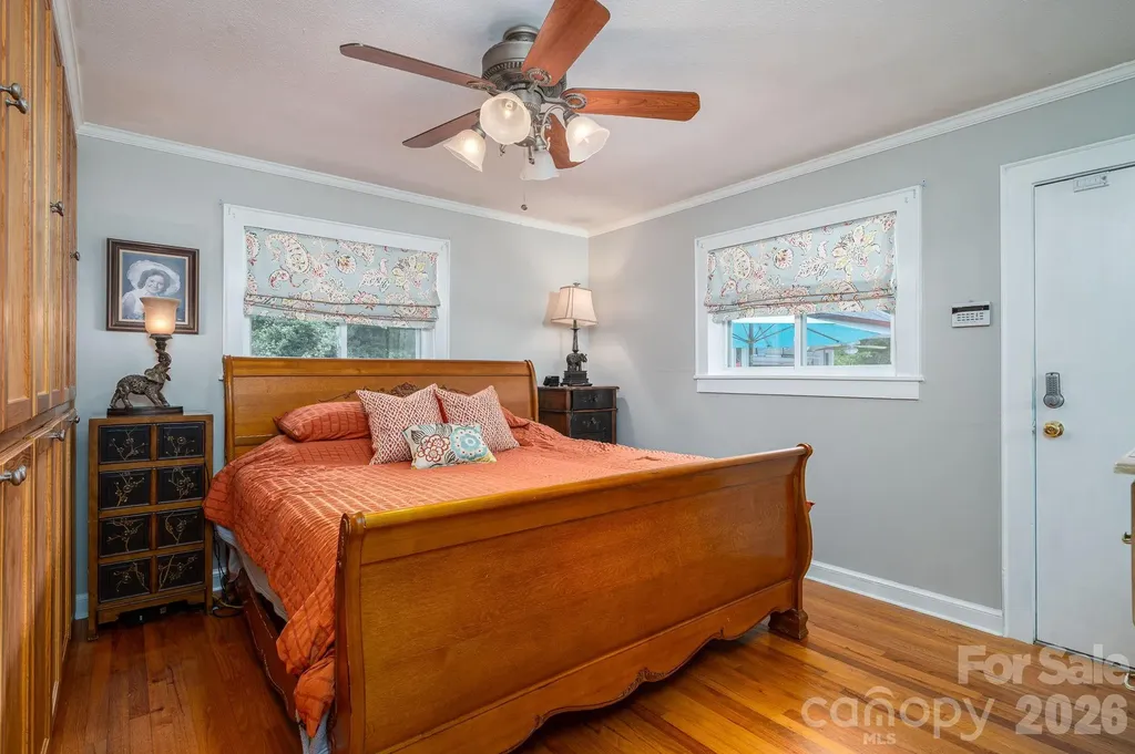 403 W Old Post Road Cherryville NC 28021