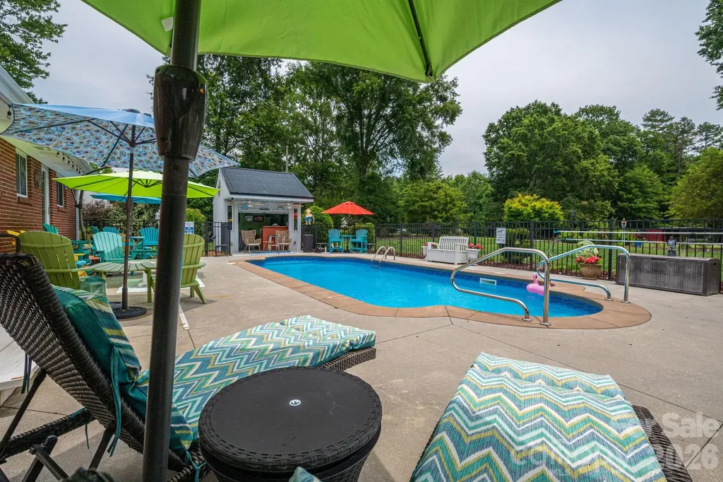 403 W Old Post Road Cherryville NC 28021