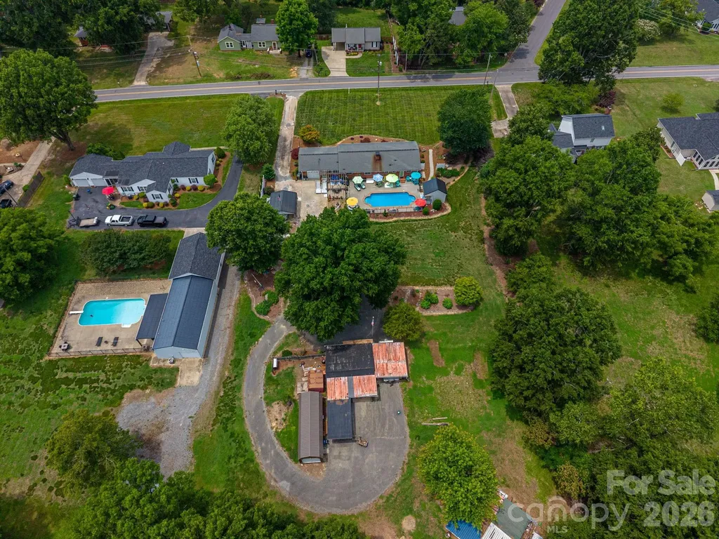 403 W Old Post Road Cherryville NC 28021