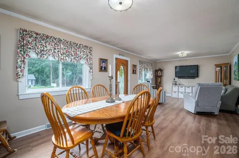 403 W Old Post Road Cherryville NC 28021