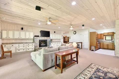 592 Susanna Cove Road Mars Hill NC 28754