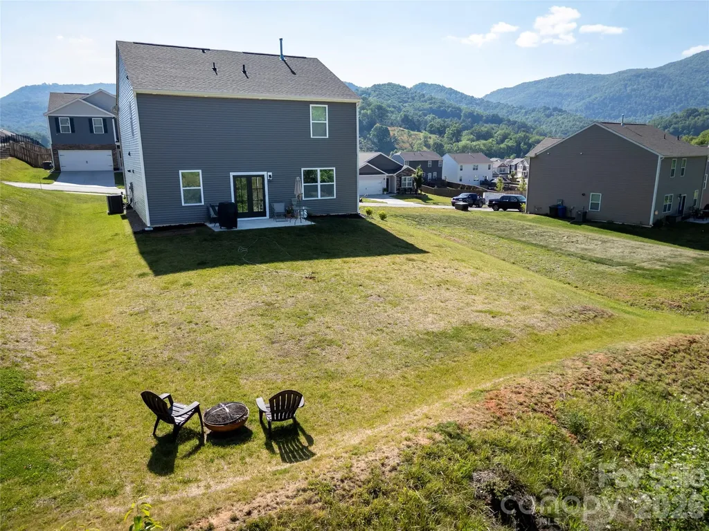 129 Valleywood Drive Waynesville NC 28786