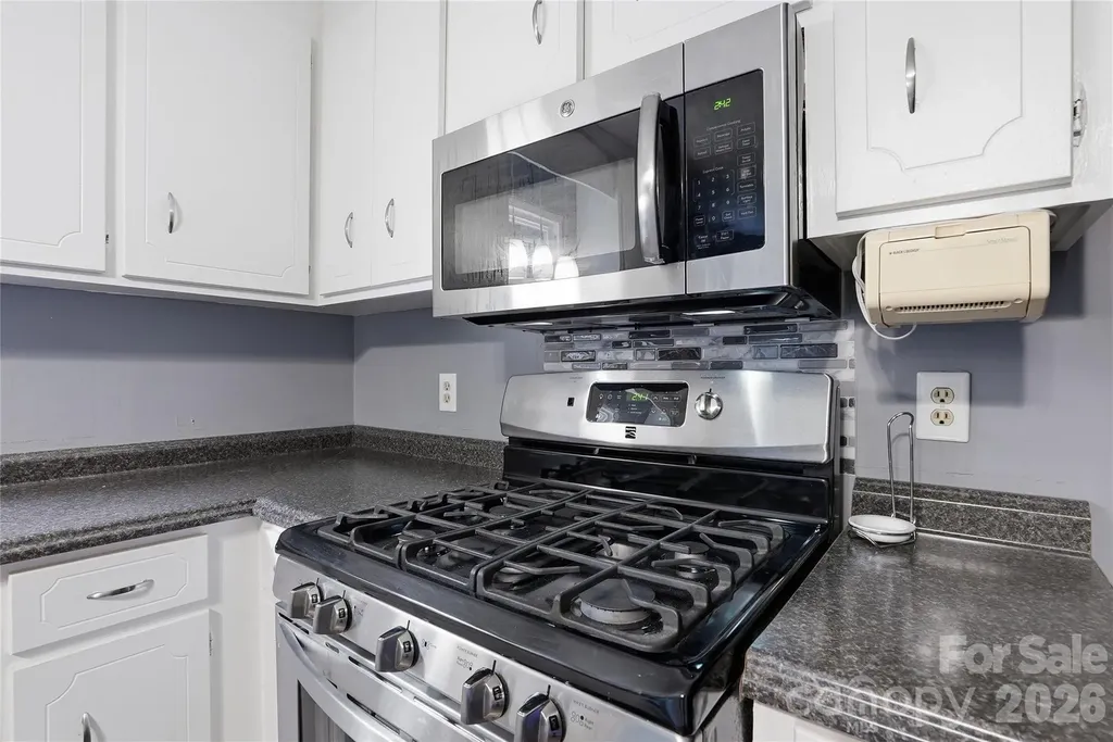 6804 Delta Lake Drive Charlotte NC 28215