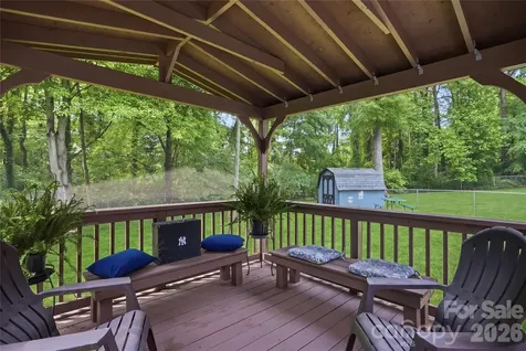 6804 Delta Lake Drive Charlotte NC 28215