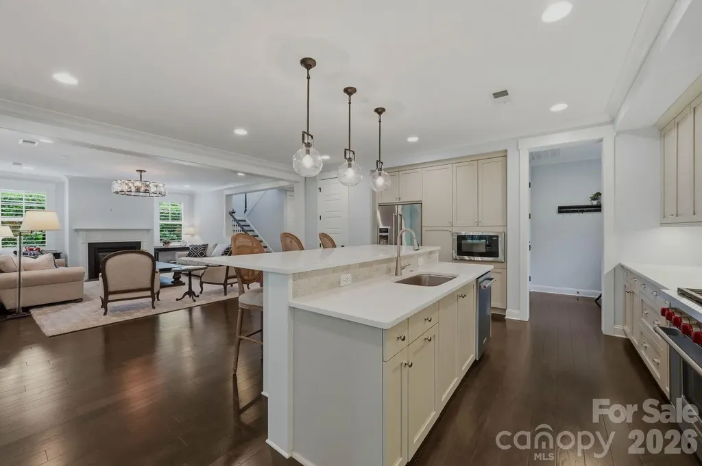 8912 Blakeney Drive Charlotte NC 28277
