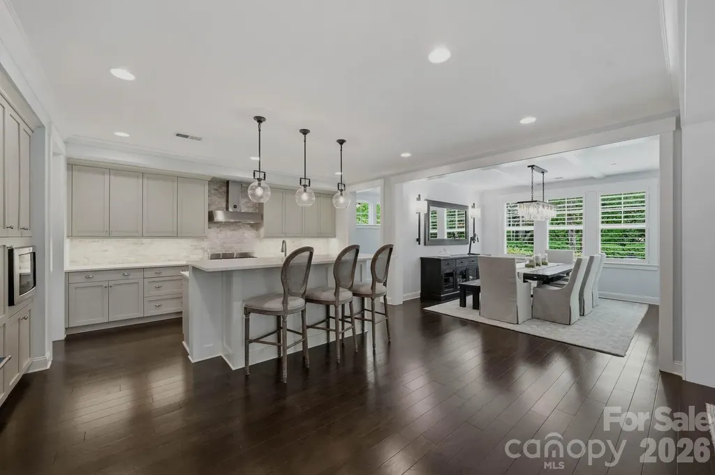 8912 Blakeney Drive Charlotte NC 28277