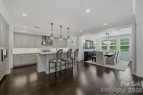 8912 Blakeney Drive Charlotte NC 28277