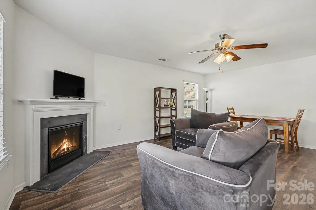 2428 Alex Ryan Drive Charlotte NC 28216