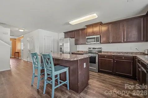 2428 Alex Ryan Drive Charlotte NC 28216