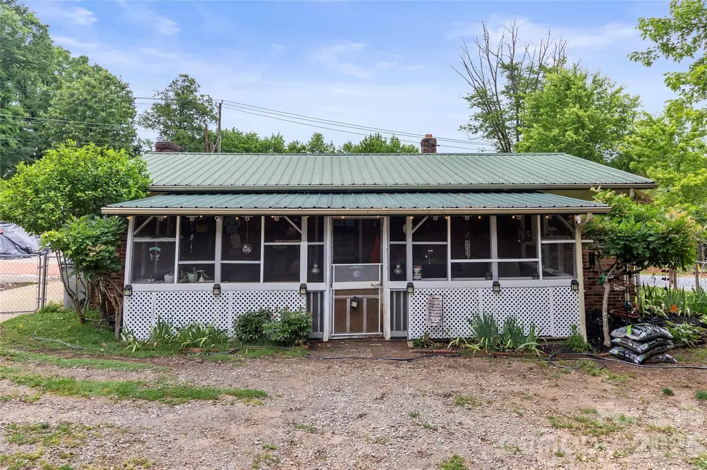 325 Swanson Drive SW Lenoir NC 28645
