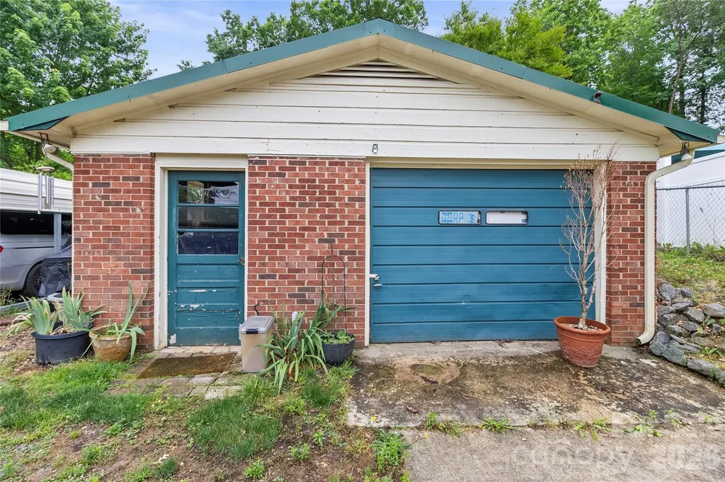 325 Swanson Drive SW Lenoir NC 28645